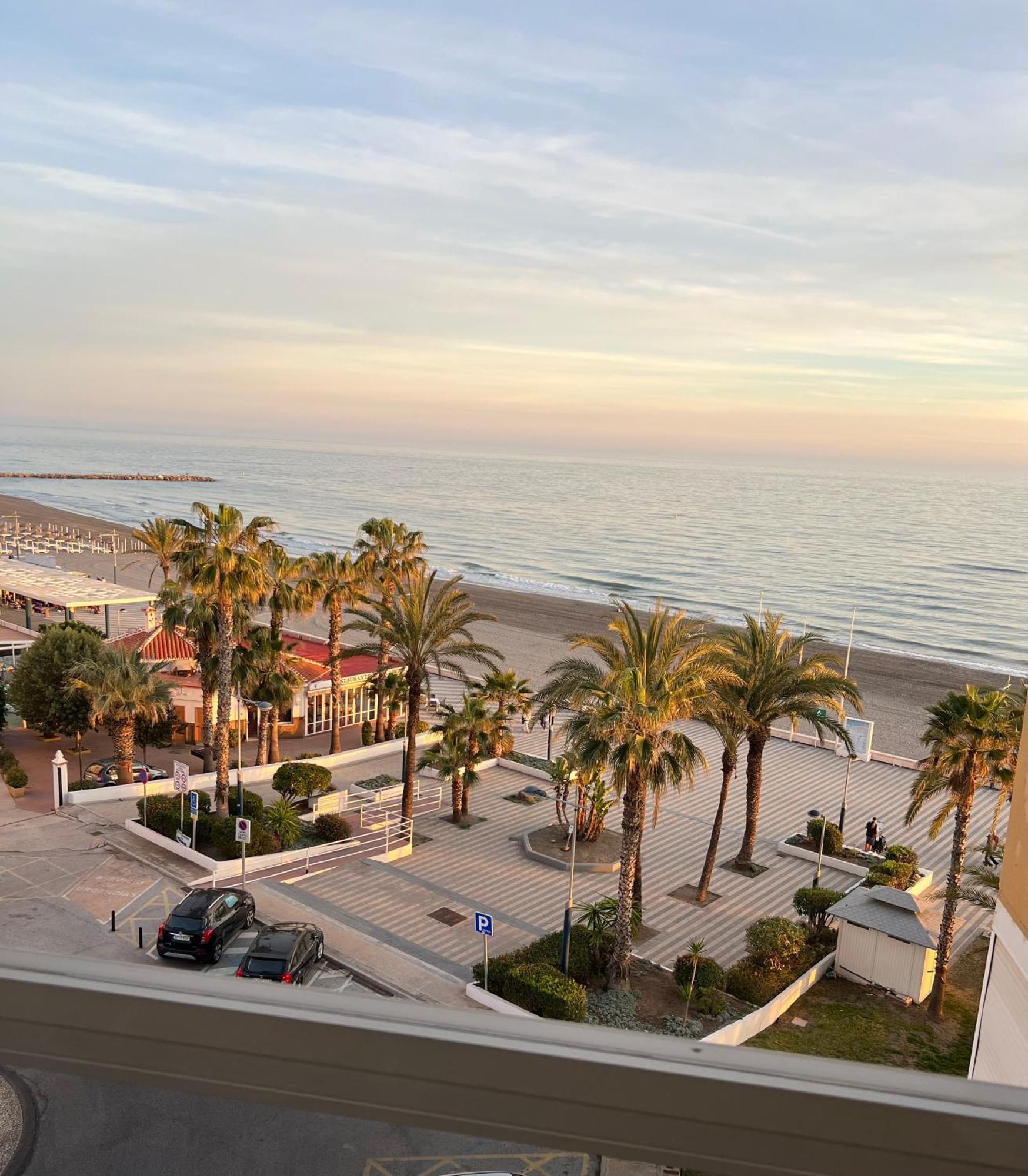 Estudio Mar En Calma, Primera Linea De Playa Con Vistas Al Mar Torrox Eksteriør bilde