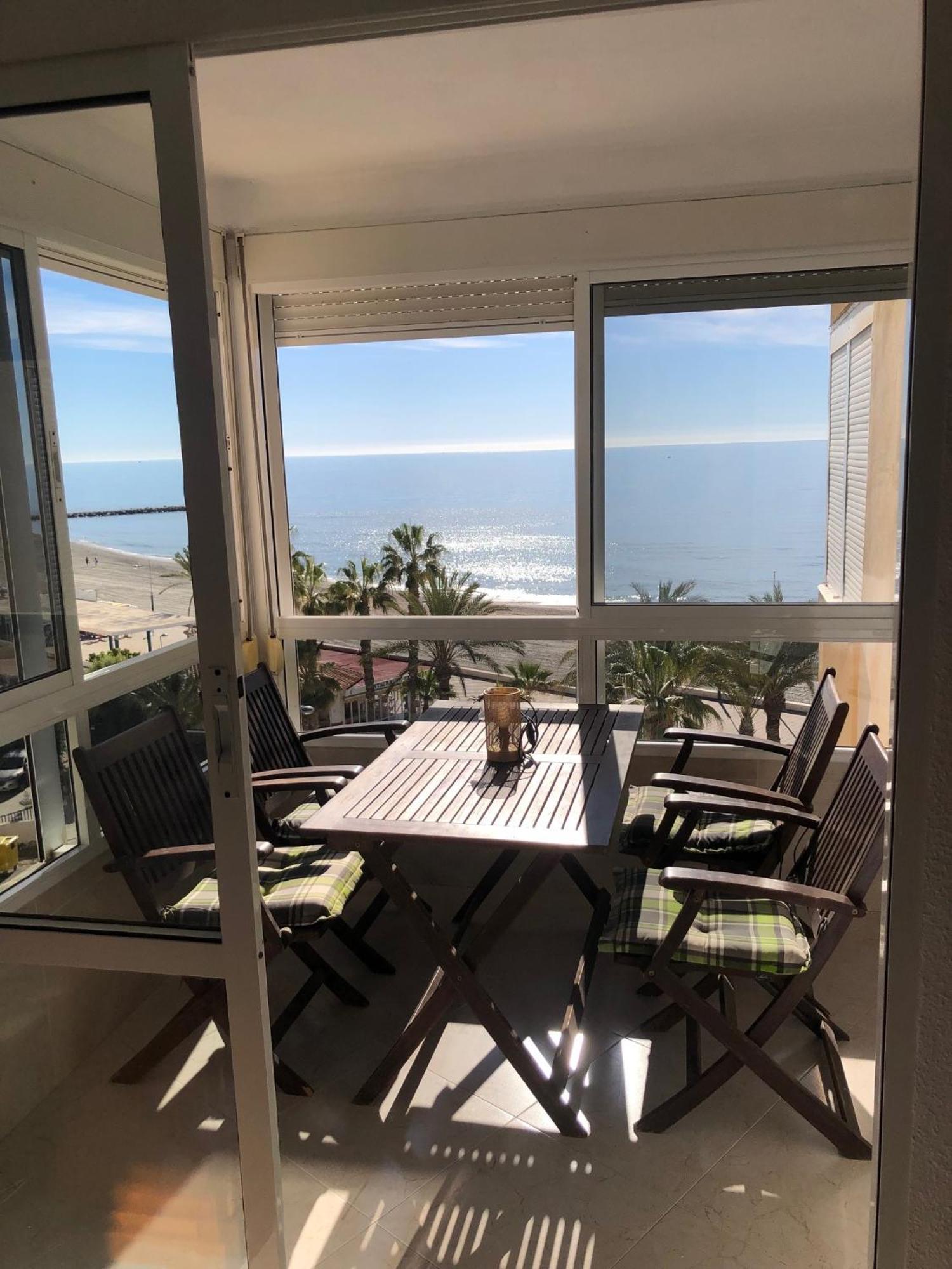 Estudio Mar En Calma, Primera Linea De Playa Con Vistas Al Mar Torrox Eksteriør bilde