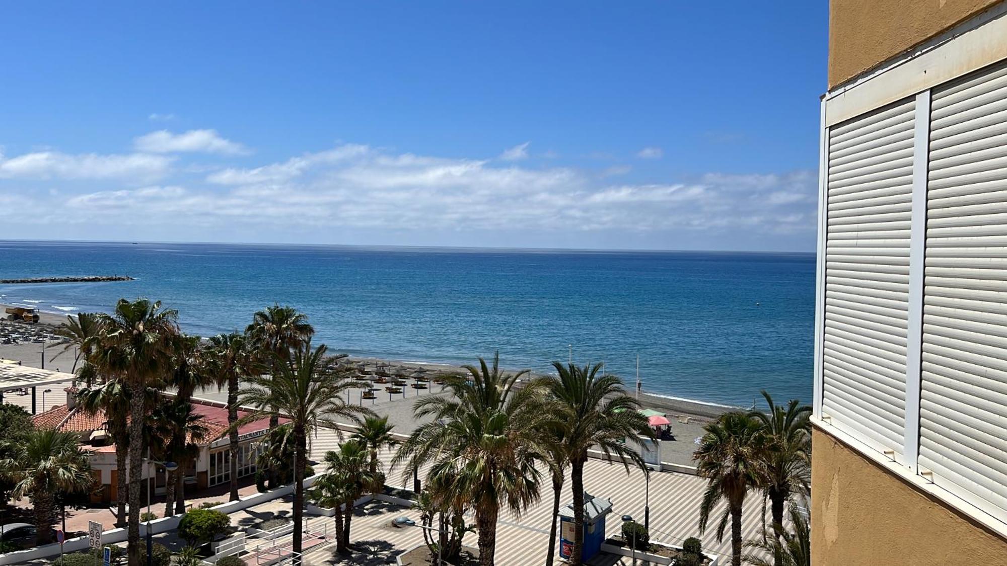 Estudio Mar En Calma, Primera Linea De Playa Con Vistas Al Mar Torrox Eksteriør bilde